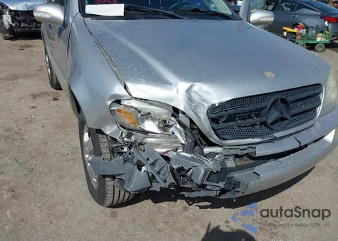 2002 Mercedes-Benz Ml 320 z USA, uszkodzony, nr VIN 4JGAB54E82A347151